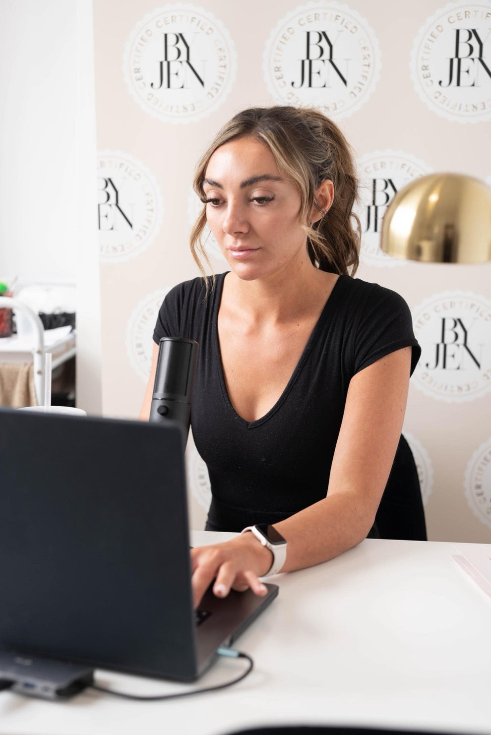 1-1 VIDEO CALL WITH JEN – ByJenAcademy